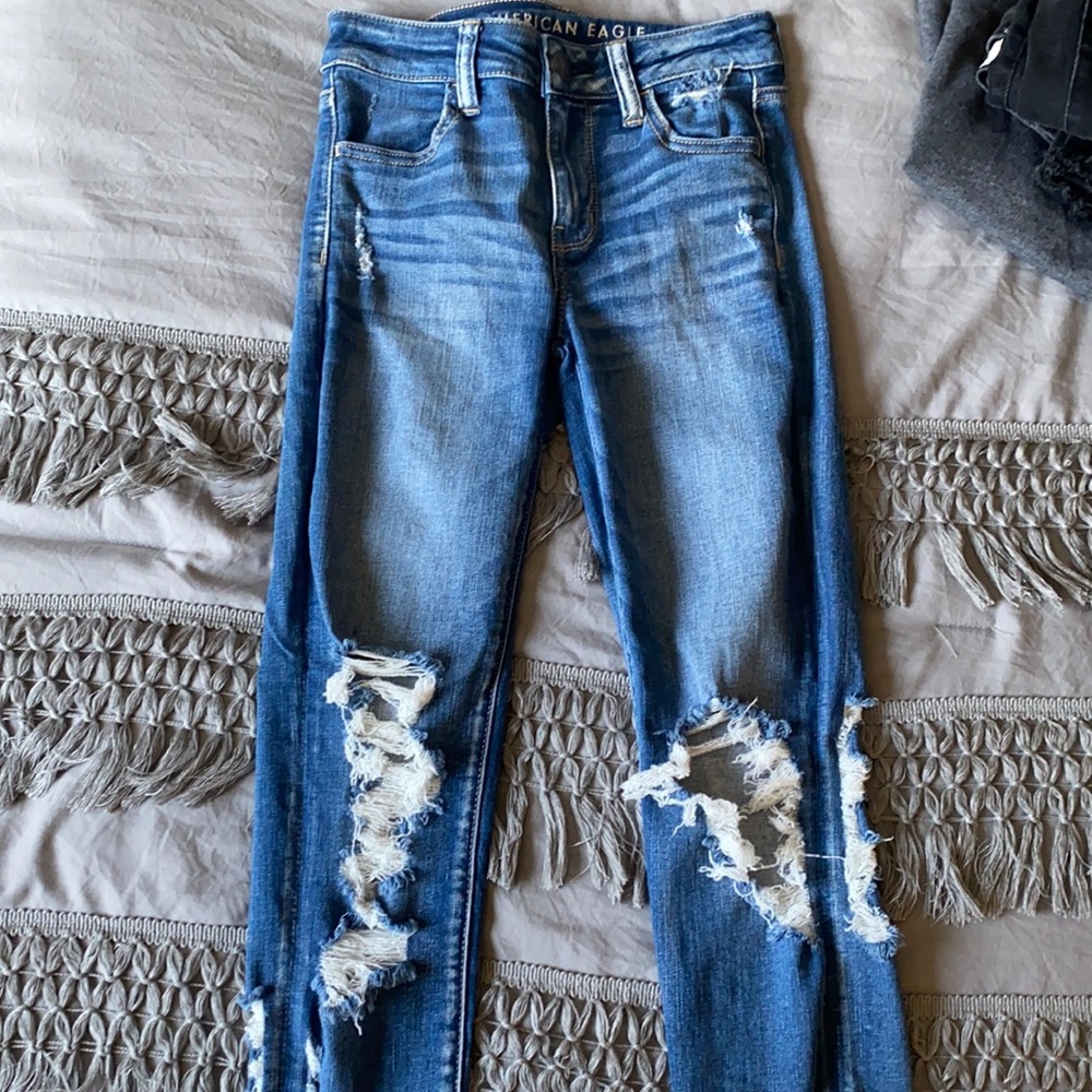 american eagle ripped jeans